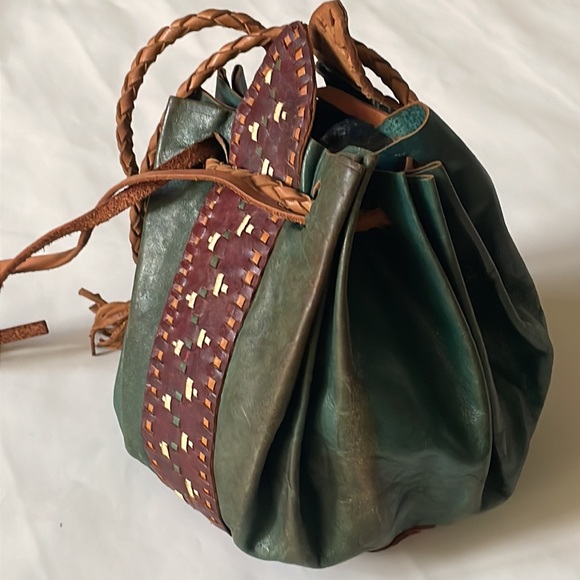 Leather medicine pouch - Picture 3 of 7